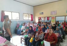 Kapolsek Tasikmadu Laksanakan Binluh Kepada Guru dan Wali Murid SDN 3 Karangmojo