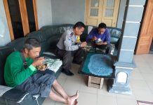 Sarapan Pagi Bersama Warga, Bhabinkamtibmas Aipda Diyono Sampaikan Himbauan Keamanan