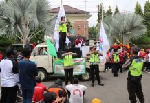 Berlangsung Aman, Aksi Unjukrasa Di DPRD Diberikan Sosialisasi Cegah Corona Oleh Polisi