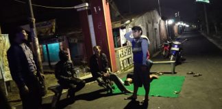 Brigadir Joko Siswanto Sosialisasikan Maklumat Kapolri Kepada Warga Desa Binaan