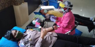 Polwan Polres Karanganyar Donor Darah Untuk Bantu Terdampak COVID-19