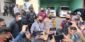 Kapolda jateng : Anggota Kita Diserang Saat Akan Lakukan Kegiatan Susur Gunung Lawu dalam rangka Rangkaian Kegiatan Hari Bhayangkara ke- 74