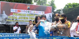 Buruh Ter-PHK Dibantu Program Padat Karya yang Diciptakan Kapolda Jateng