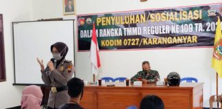 Dukungan Polres Karanganyar Terhadap Program TMMD IPTU Nawang Berikan Sosialisasi