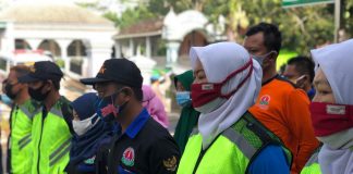 Bersama Relawan Sejuk Jumantono, Bantu Sukarela Tertibkan Masyarakat Protokol Kesehatan