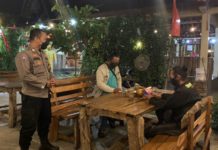 Guna Mendukung PPKM Level II Polsek Tasikmadu Terus Lakukan Ops Yustisi