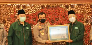 PBNU Beri Penghargaan Kapolda Jateng Karena Perhatian Besar Vaksinasi di Pesantren