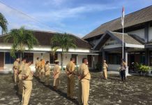 Mempererat Sinergitas, Bhabinkamtibmas Desa Bolong Polres Karanganyar Ikuti Apel Bersama Perangkat Desa