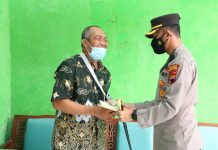 Penuh Haru, Kapolres Karanganyar Bezuk Wartawan Yang Sakit Di Hari Pers Nasional