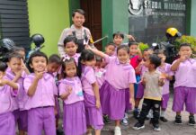 Menjelang Perayaan Natal, Bhabinkamtibmas Klodran Sambangi Gereja di Wilayahnya