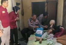 Polsek Tasikmadu Gelar Jum’at Berkah Untuk Masyarakat Yang Membutuhkan