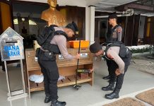 Samapta Polres Karanganyar Sterilisasi Gereja di Karanganyar Jelang Kenaikan Yesus Kristus