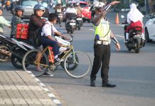 Personil Polres Karanganyar Siap Beri Pelayanan Masyarakat di Pagi Hari