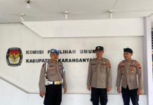 Polres Karanganyar Amankan Kantor KPU Dan Bawaslu Pada Tahap Penelitian Administrasi Balon Bupati dan Wakil Bupati