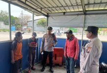 Polres Karanganyar Bina Pengamen di Exit Tol Kebakkramat