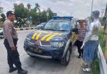 Polisi Amankan Penjual Miras dan Manusia Silver di Gondangrejo Karanganyar