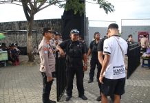 Pengamanan Pertandingan Sepak Bola Liga 4 Musim 2024/2025 di Stadion Angkatan 45 Karanganyar Berjalan Aman dan Kondusif