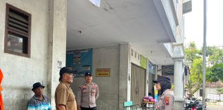 Operasi Aman Candi 2025, Satgas Binmas Polres Karanganyar Sambangi Pedagang Pasar Nglano