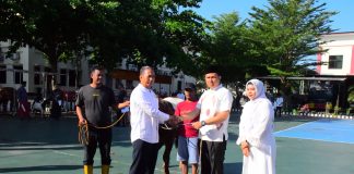 Kapolres Karanganyar Serahkan Hewan Qurban Secara Simbolis dalam Rangka Hari Raya Idul Adha 1446 H