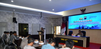 Polres Karanganyar Gelar Latpraops “ZEBRA CANDI 2025” Untuk Wujudkan Kelancaran dan Keselamatan Berlalu Lintas