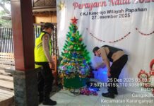 Polri Hadir Jaga Kenyamanan Ibadah Natal, Gereja di Tasikmadu Disterilisasi Sejak Dini