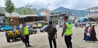 Operasi Lilin Candi 2025, Personel Pos Pam Tawangmangu Intensifkan Patroli Kamtibmas