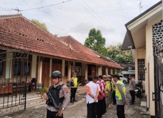 Apel Kesiapsiagaan Ops Lilin Candi 2025 Digelar di Pospam Gereja St Stephanus Jumapolo