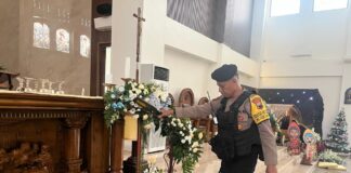 Komitmen Ops Lilin Candi 2025, Polsek Karanganyar Amankan Ibadah Tahun Baru Secara Humanis