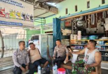 Polsek Gondangrejo Gelar Jumat Curhat, Kapolsek Ajak Warga Aktif Jaga Kamtibmas