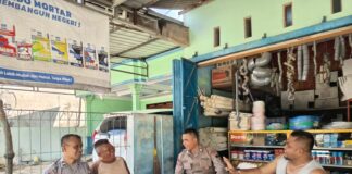 Polsek Gondangrejo Gelar Jumat Curhat, Kapolsek Ajak Warga Aktif Jaga Kamtibmas