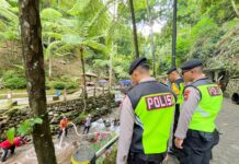 Polisi Menyapa Warga, Patroli Kamtibmas Digelar di Kawasan Tawangmangu