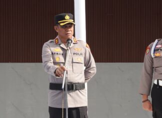Kapolres Karanganyar Pimpin Apel Pagi Jam Pimpinan Perdana, Tegaskan Kebersamaan dan Kesiapan Jajaran