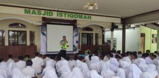 Satlantas Polres Karanganyar Gelar Dikmas Keselamatan Berlalu Lintas di SMA Negeri Gondangrejo