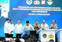 PRESIDEN PRABOWO ANUGERAHKAN BINTANG JASA DAN SATYALANCANA WIRA KARYA KEPADA PENGGERAK MBG DAN RANTAI PASOK SPPG POLRI