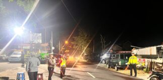 SATLANTAS POLRES KARANGANYAR LAKSANAKAN PENGAMANAN PENGAJIAN DI MASJID ISLAMIC CENTER