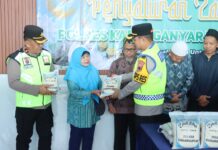 Polres Karanganyar Salurkan 771 Paket Zakat Fitrah untuk Masyarakat dan Lembaga Sosial