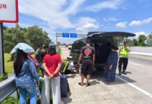 Polisi Sigap Bantu Pemudik Pecah Ban di Tol, Perjalanan Kembali Aman